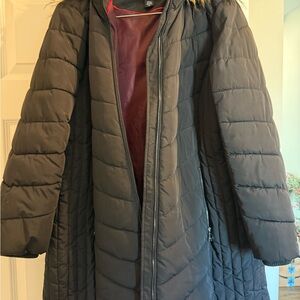 Tommy Hilfiger Black Puffer Jacket with Insulated Quilted Design